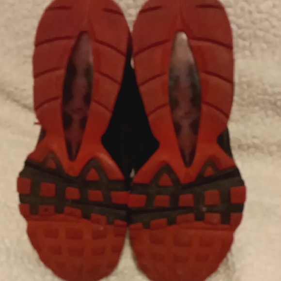 Nike Air Max 95 Suede Gray, Black and Red Sneakers - Picture 6 of 10